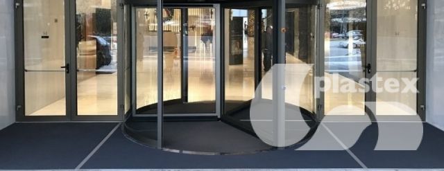 Frontrunner entry 03