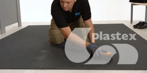 Clean barefoot matting